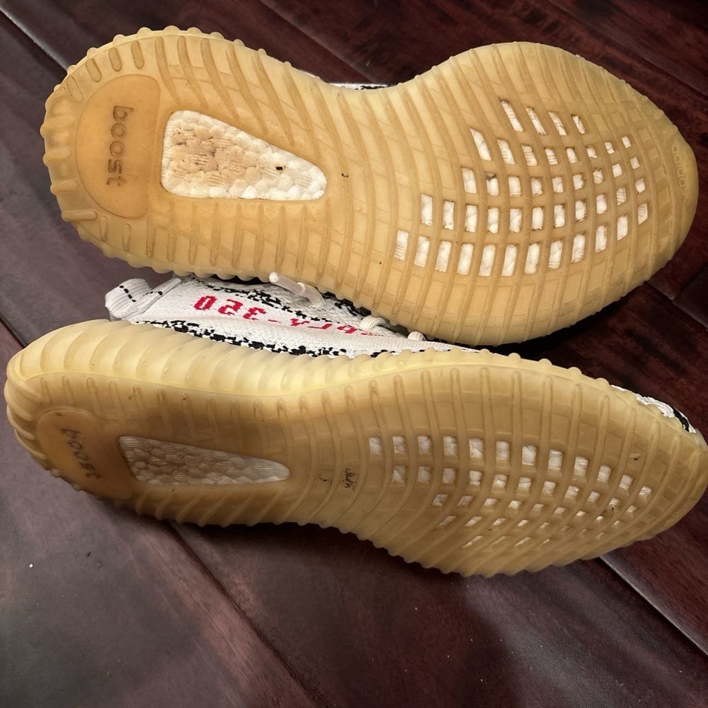 Zebra Yeezy - Picture 3 of 3